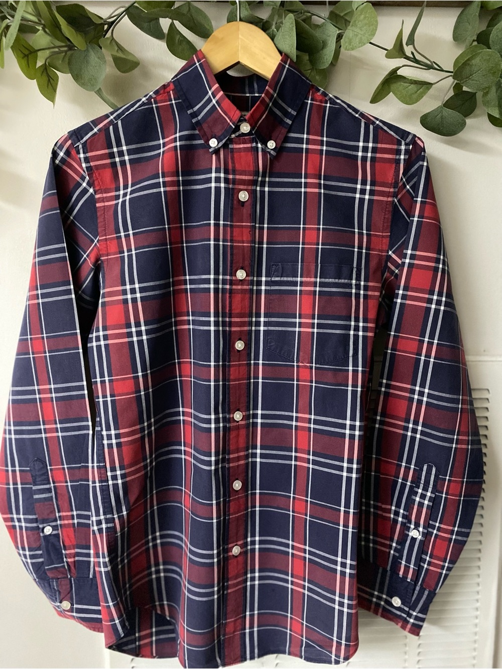 J. Crew Men's Navy and Red Plaid Button-Down Shirt